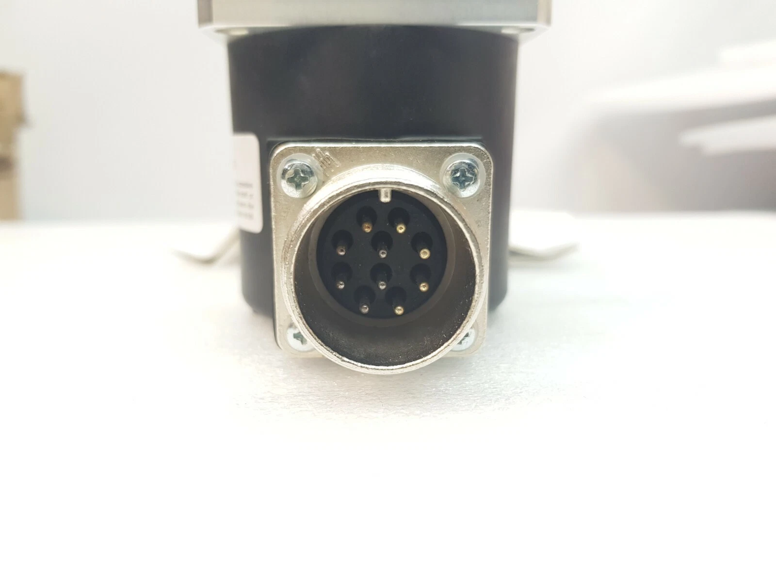 10-pin radial connector of the ELCIS I/63 encoder