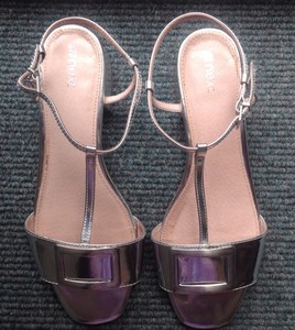 silver t bar shoes uk