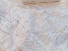 String En Microfibre Et Dentelle Cacharel Taille 42/L | Sous-Vêtement Femme Neuf Avec Étiquettes | Motif E.T.