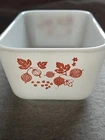 VINTAGE 1.5 PINT PINK GOOSEBERRY PYREX REFRIGERATOR DISH #0502 Note: No LID