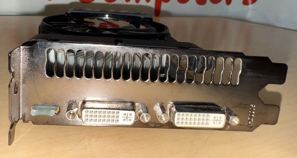 Gigabyte Nvidia GeForce GTX 550 OC GV-N550OC-1GI 1GB GPU - Image 3 of 4