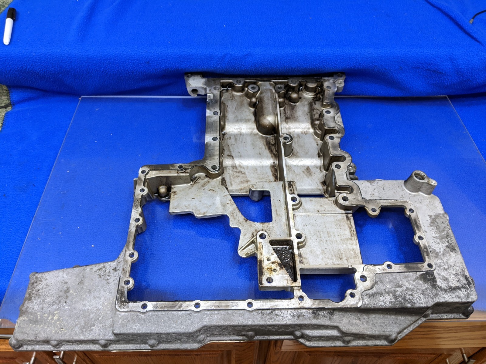 6.0L W12 upper oil pan Bentley Continental Flying Spur oem