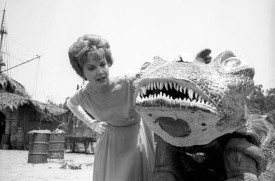 THE OUTER LIMITS Old TV photo Tourist Attraction 1963 Janet Blair 4
