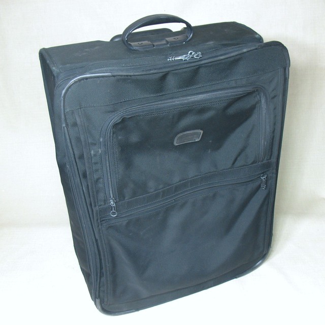 4 wheeled extended trip garment bag