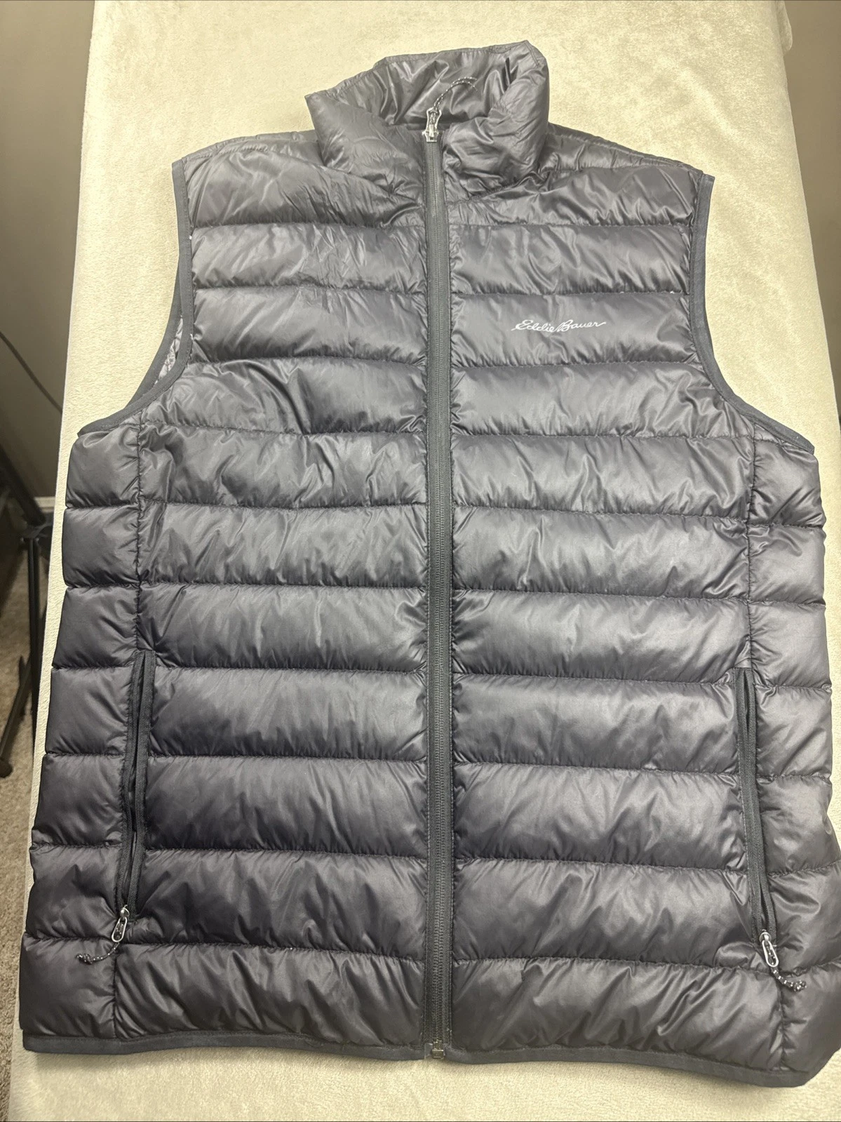 Eddie Bauer Down Puffer Vest Mens Medium Black Polyester Full-Zip Zipped Pockets