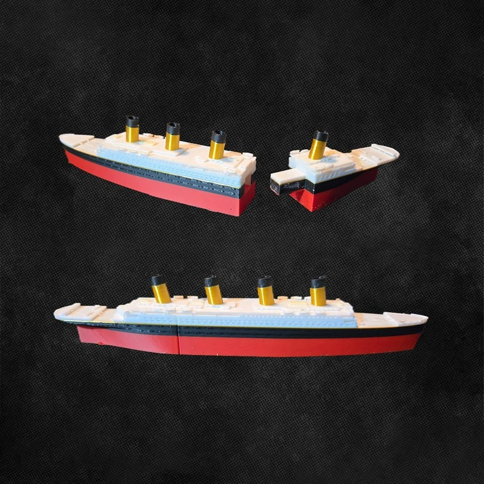 Split In Half Titanic Bath Boat And Pool Toys Break In Half RMS Titanic Toys - Image 2 of 4