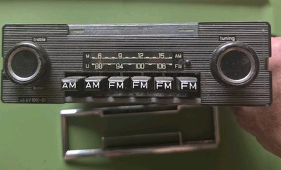 Classic Vintage Mercedes BECKER EUROPA II Stereo 5 button AM/FM Car Radio OEM