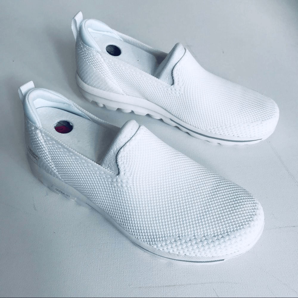 Skechers Daydream GoWalk Classic Solid Knit Slip Size: