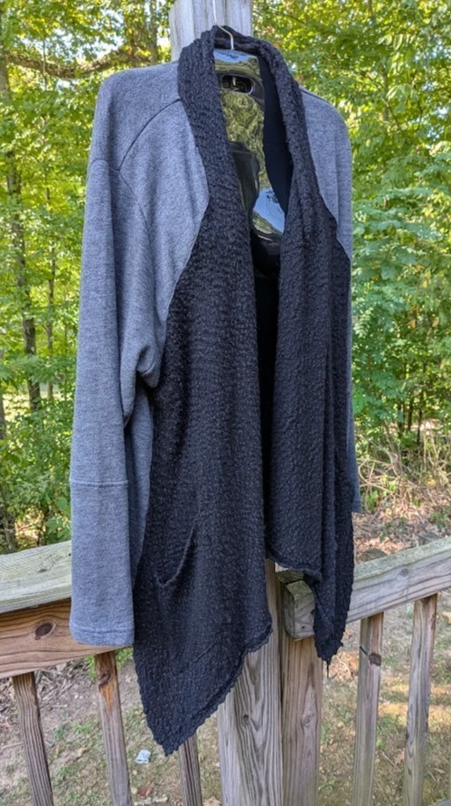 Lucky Lotus Brand Cardigan Sweater Women's Size 2X Open Flowing Comfy Hygge - Image 3 of 4