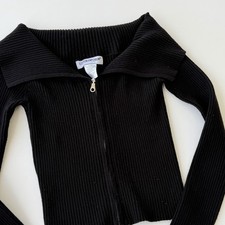 Cotton Emporium black knit off-the-shoulder zip long sleeve cropped sweater S