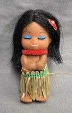 Vtg 1960s Hawaiian Hula Doll 3  Moody Cutie Lei Grass Skirt Closed Eyes Flower