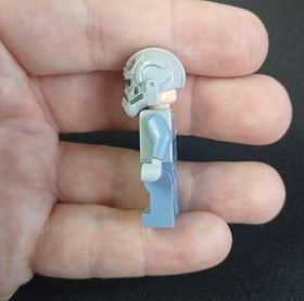 Lego Star Wars AT-AT Driver Pilot Minifigure from 75075 75054