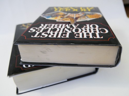 Complete Chronicles of Amber Vol 1 & 2 by Roger Zelazny Hardcover First SFBC Ed - Foto 10 di 18