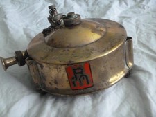 Ancien réservoir de poêle compact en laiton RM. Non testé