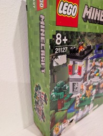 LEGO Minecraft: The Fortress (21127) - New Sealed! Damaged Box