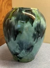 1924 Brush- McCoy Pottery 6.25” Blended Drip Glaze Green Onyx Vase