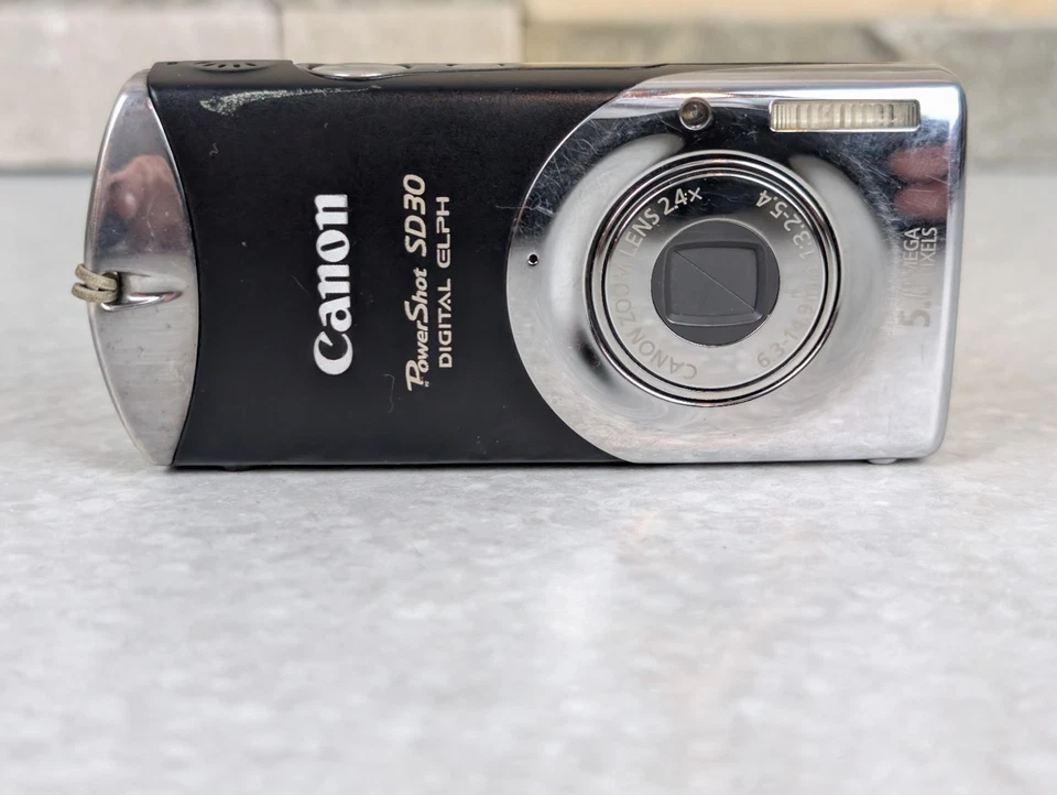 Canon Powershot SD30 5MP Digital Elph 2.4x Optical Zoom !! PLEASE READ !! - Image 3 of 4