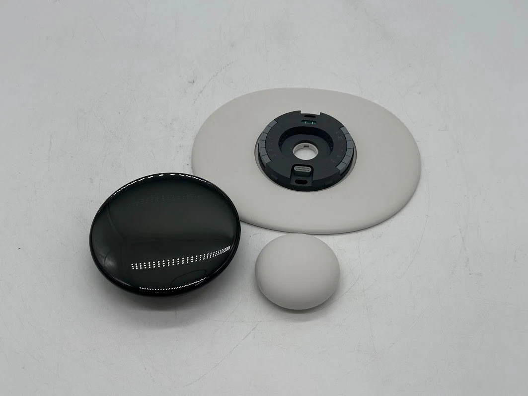 Google Nest Learning Thermostat (4th Gen, 2024) with Nest Temperature Sensor