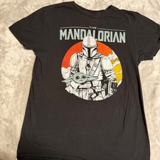 Star Wars The Mandalorian Grogu Baby Yoda Graphic Tee Blk Med Mad Engine Disney