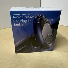 Sharper Image Car Ionizer Ionic Breeze Car Plug-In Ionizer SI629 NEW Sealed 