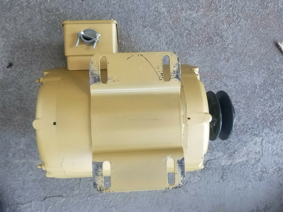 BALDOR EM31112 Small/ General Purpose Motor 3/4 HP 1730 RPM 3 Phase 230/460 - Image 3 of 4