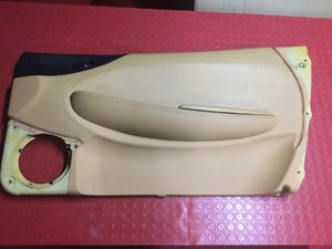 FERRARI F360 MODENA, Spider R.H. Abgedeckte Türverkleidung P/N 650075