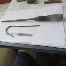 FISHING  UNKNOWN  VINTAGE 2 PIECE 20" GRAFT