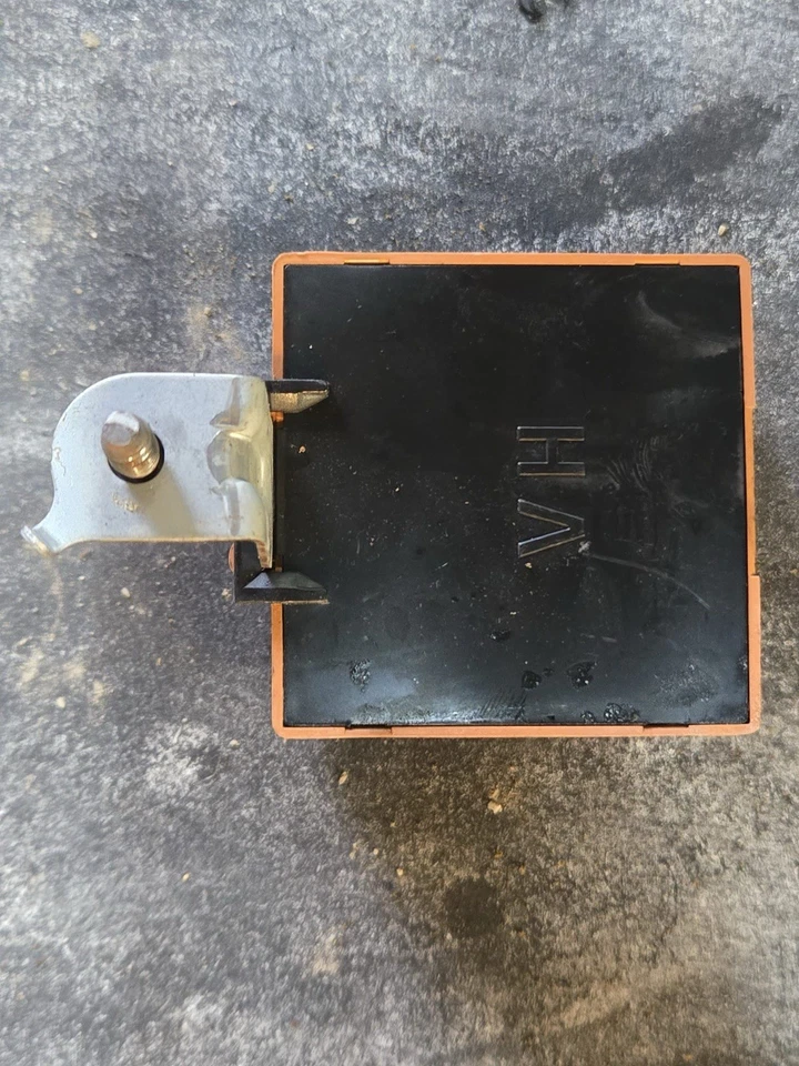 Módulo de fallo de lámpara trasera Lexus GS300 GS400 GS430 1998-2005 89373-30280 OEM Foto 2 de 4