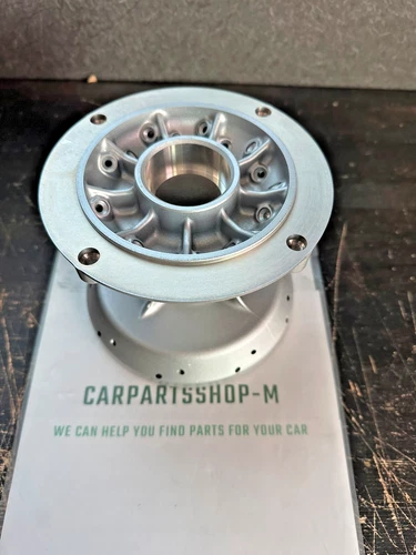 HUB, REAR WHEEL