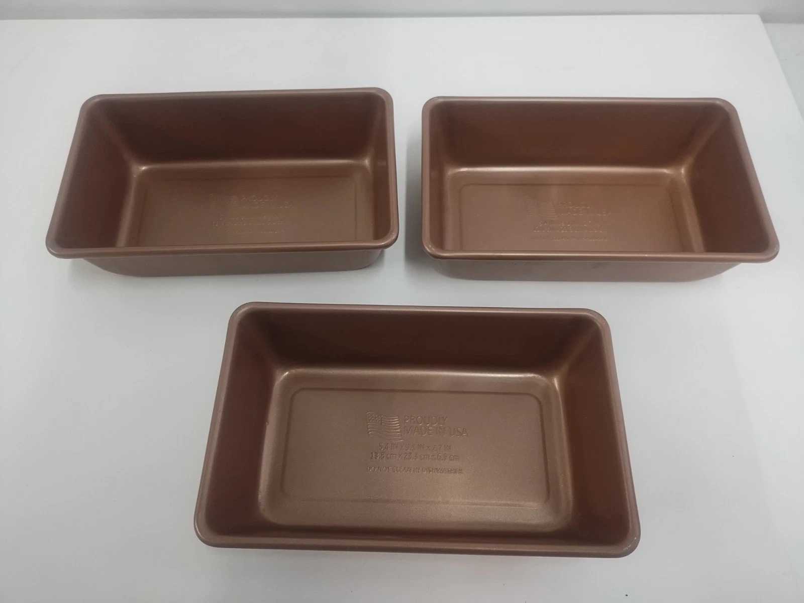 Lot of 3 Copper Chef Non-stick Plated Loaf Pans 9.5" x 6" x 2.5" Made in the USA
Opens in a new wind