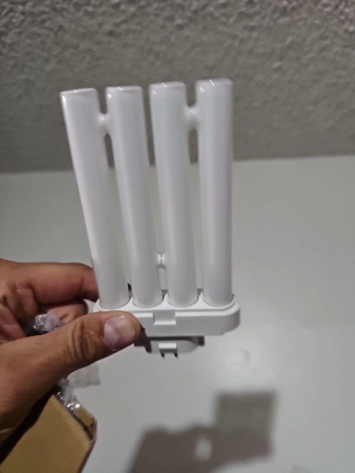 2 Pack FML27 27 Watt 6500K Daylight 3000K Warm White GX10q-4 Compact Fluorescent - Image 2 of 3