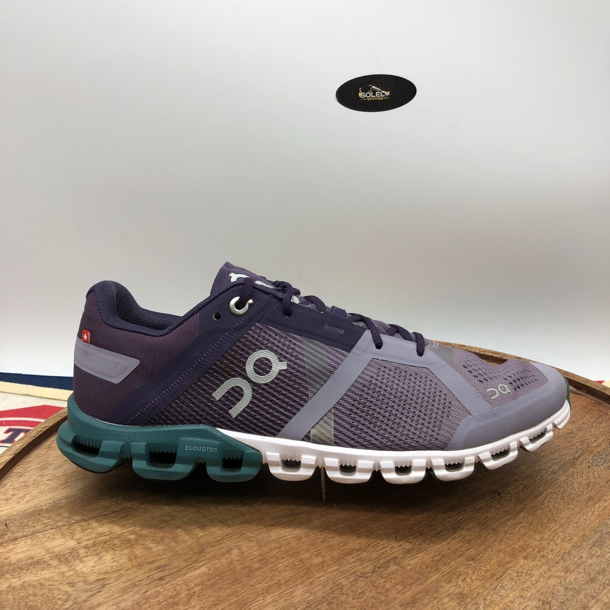 On Cloudflow Womens Violet/Tide Purple Running Shoes Sneakers