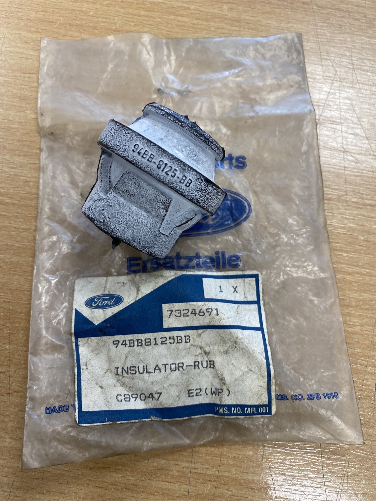 Genuine Ford Radiator & Fan Rubber Insulator 7324691 Pair for sale  