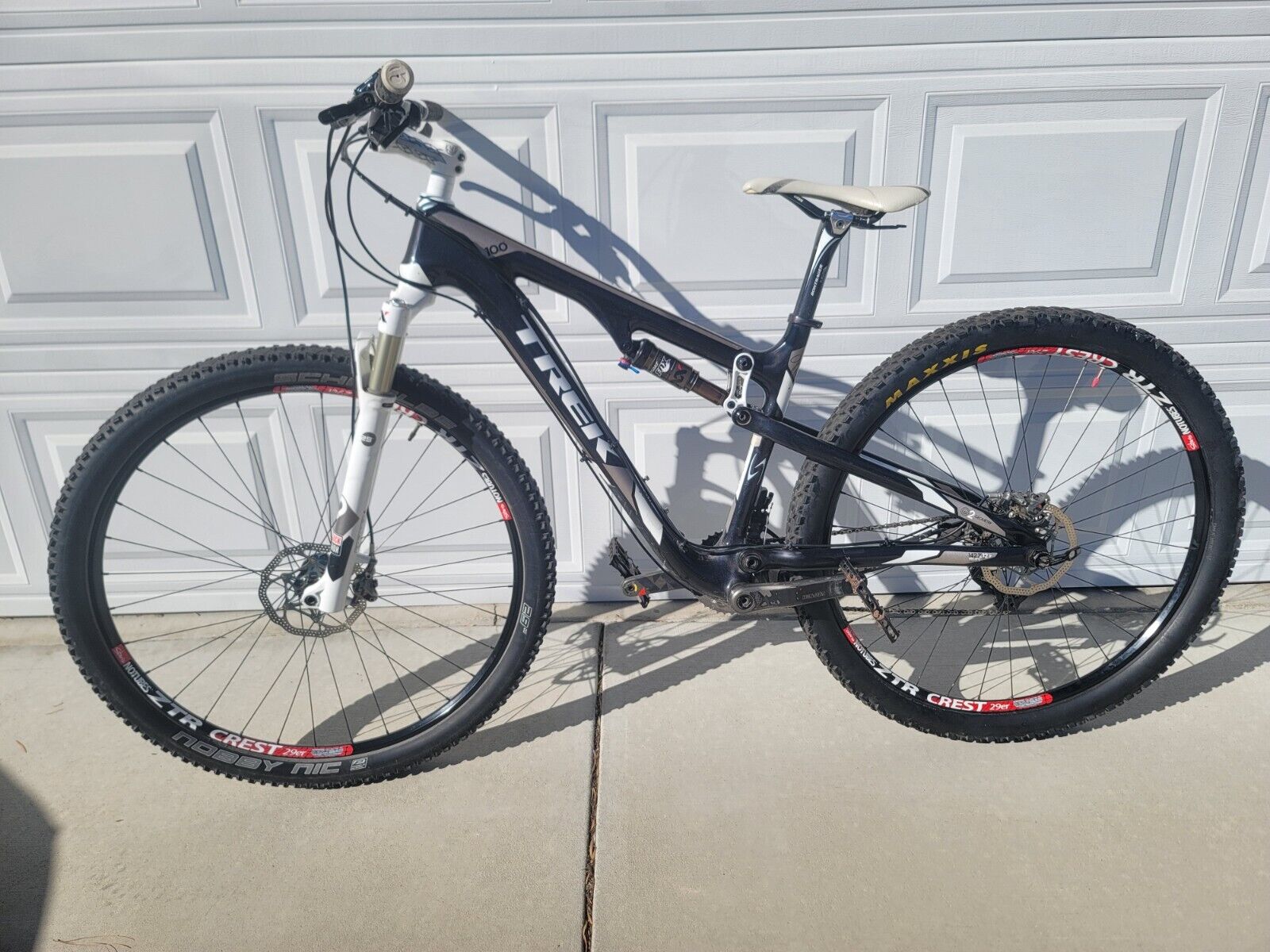 Trek Full Suspension Mountain Bike 29, Carbon Fiber, Medium Frame, Superfly 100