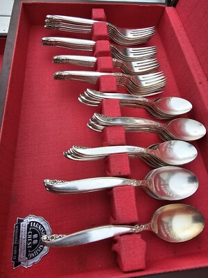 1847 Rogers Bros. “Leilani” 76 Piece Silverplate Flatware Set