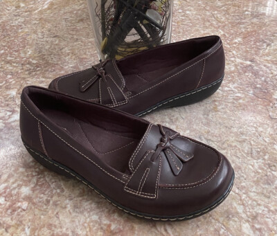 New Clarks Women's Ashland Bubble Burgundy Leather Slip-on