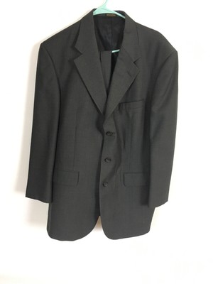 oscar de la renta suit