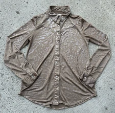 Roper Womens Leopard Print Long Sleeve Pearl Snap Blouse Satin Size Large Beige