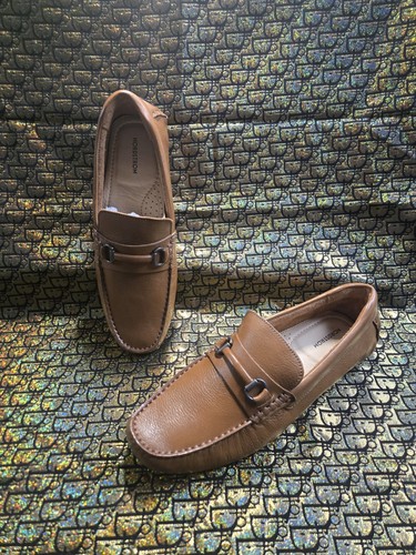 Nordstrom brand Leather men's Loafer Dress shoes. NWB. BOX HAS DAMAGE ON TOP.