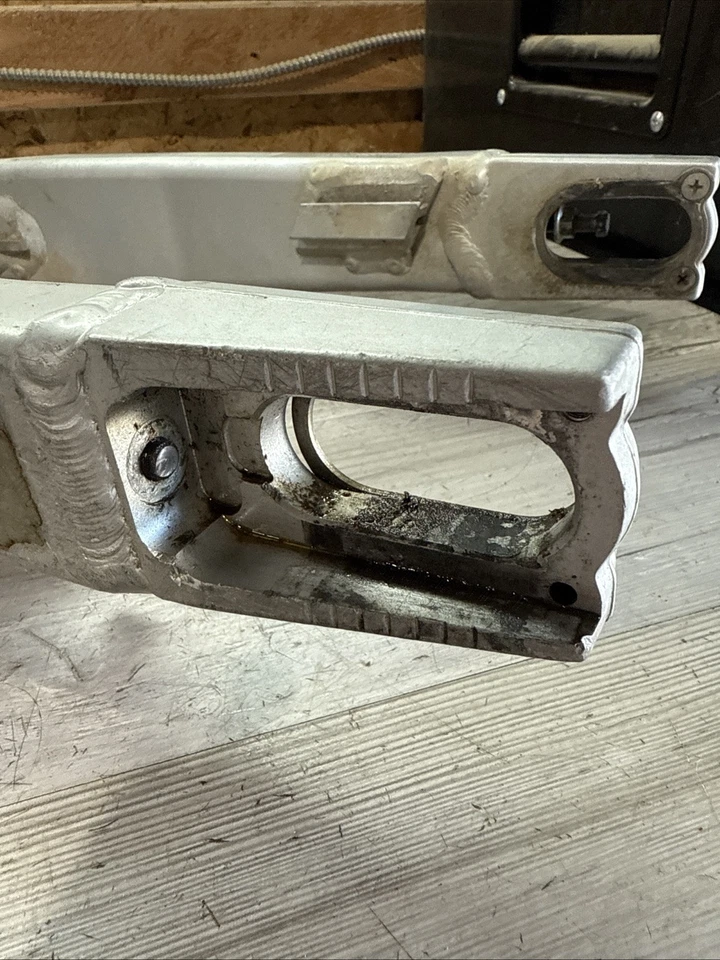 Suzuki RMZ250 2004 basculante brazo oscilante suspensión perno roto Foto 2 de 4