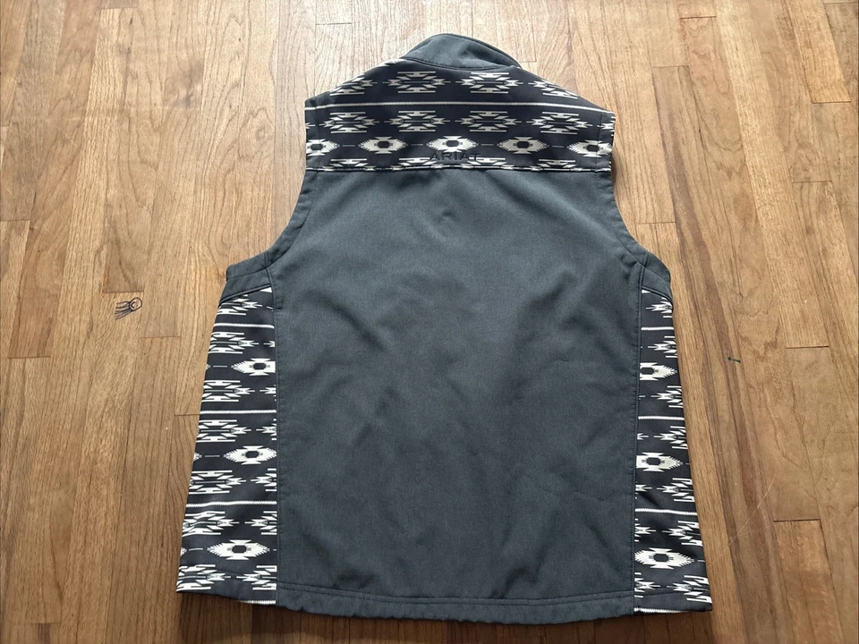Ariat® Men's Vernon 2.0 Chimayo Charcoal Softshell  Southwest Style Vest Size XL - Image 3 of 4
