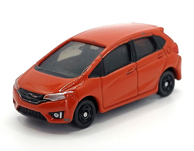 Voiture Miniature Takara Tomy Tomica Honda FIT 2014 - Échelle 1:61 - Produit Discontinué - Occasion Bon état