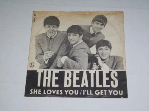 The Beatles - She Loves You / I'll Get You W/PS (7", Single, Mono, Red) G+/VG++