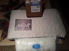 THE COOP ADJUSTABLE QUEEN PILLOW