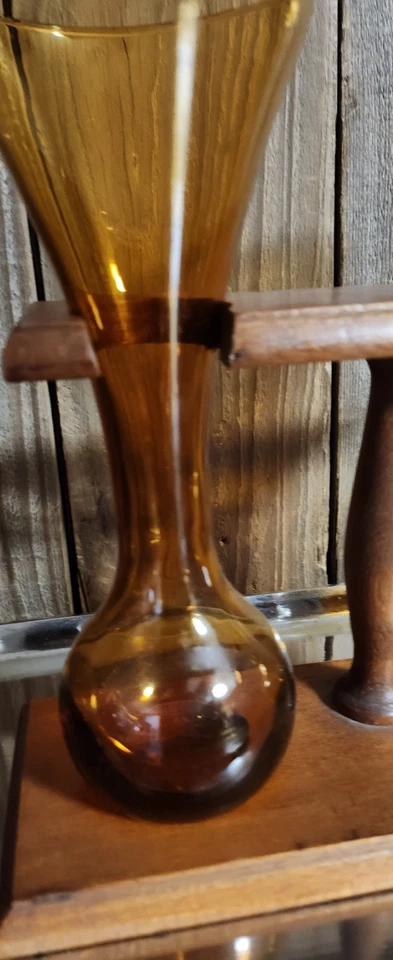 Двойной набор винтажных дворовых стаканов эля с деревянной подставкой  - Изображение 3 из 4