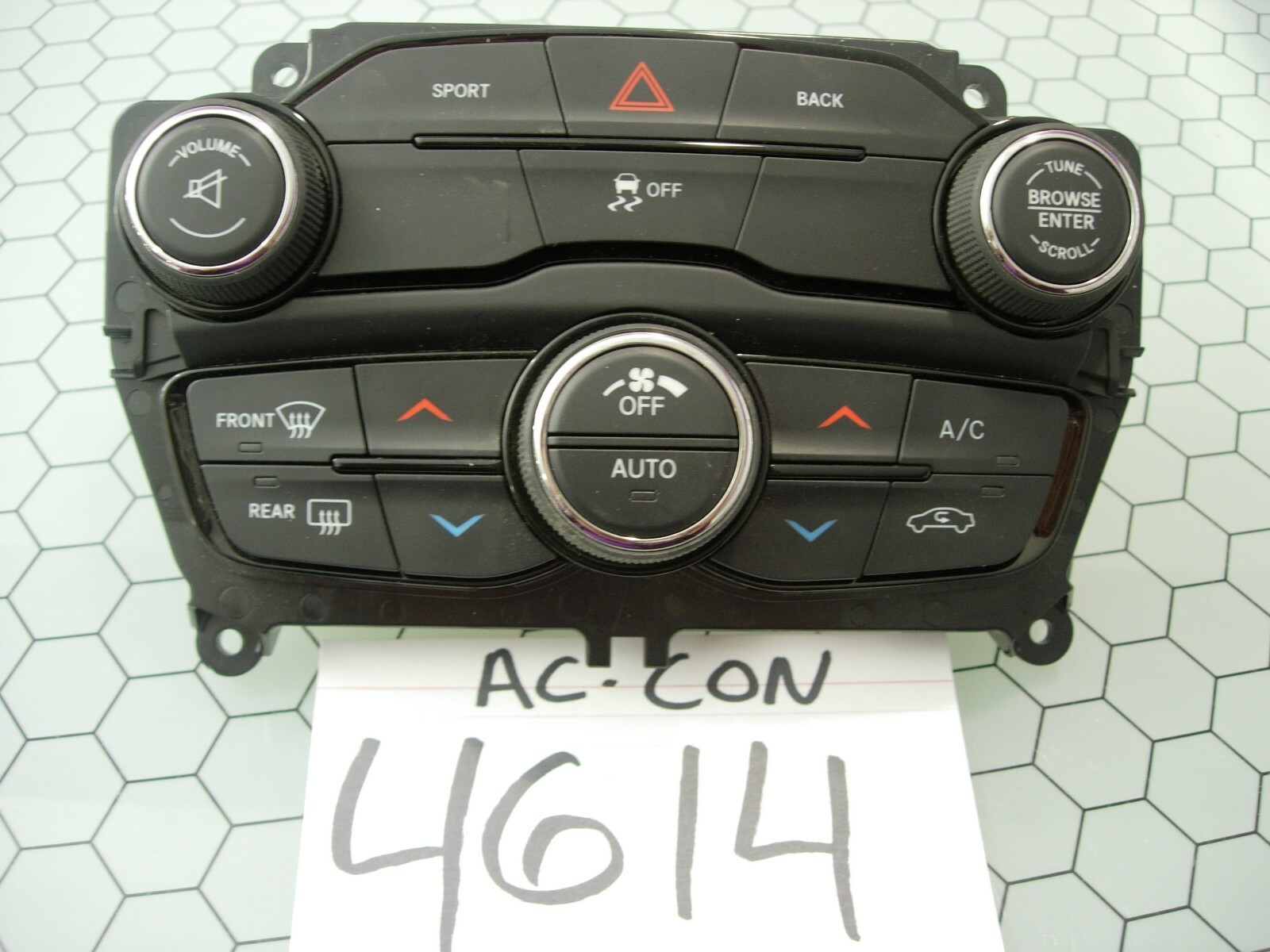 2015 2016 Chrysler 300 AC and Heater Control Used Stock #4614-AC