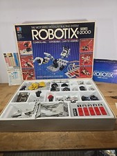 VINTAGE "ROBOTIX SERIES R-2000" W/ORIGNAL BOX 898