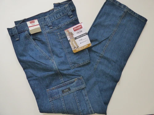 Wrangler Men's Cargo Jeans 6 Pocket  - Relaxed Fit - 1070LGWDS video thumbnail
