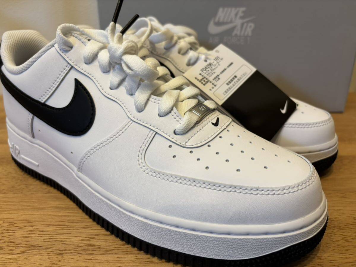 NIKE Men 10.0US Air Force1 '07 White/Black Force 1 Us10 NIKE Men 10.0US Air Force1 '07 White/Black Force 1 Us10
