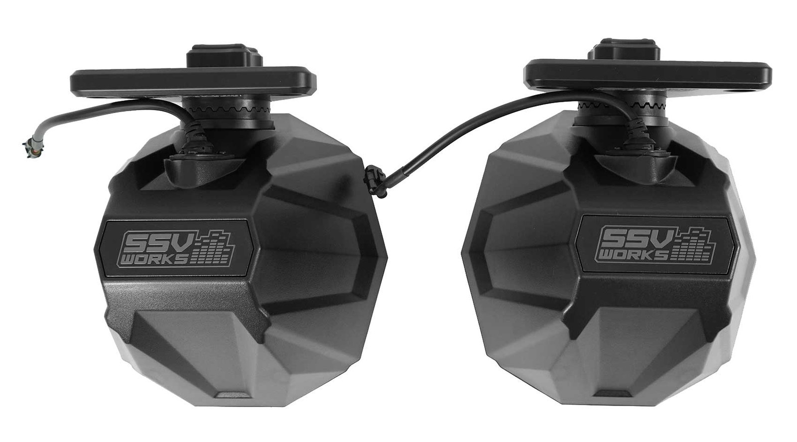 Колонки Polk dB 65 Roll BarЗвуковая панель для 4-дверного Jeep Wrangler JL 2017 года выпуска